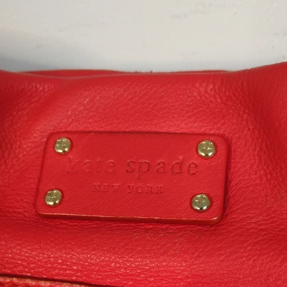 KATE SPADE Bold Coral Red Leather Crossbody Bag Classic Luxury Design - Picture 2 of 11